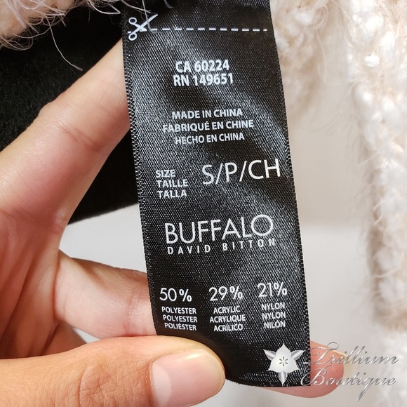 Buffalo David Bitton Women's Peach Sweater NWT - Picture 6 of 7